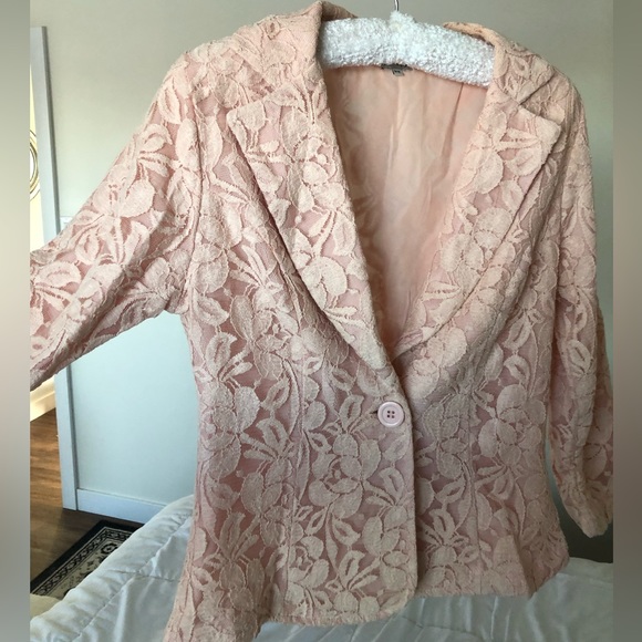 Blush Pink Lace Kismet Blazer - Picture 2 of 3